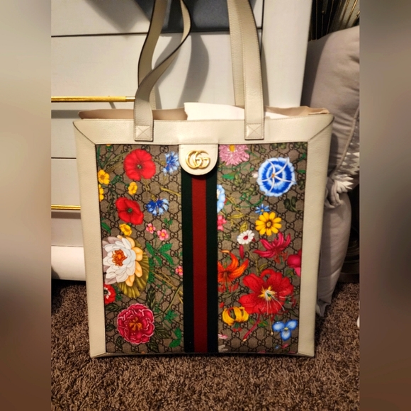 Gucci Tote Bag - Picture 1 of 9